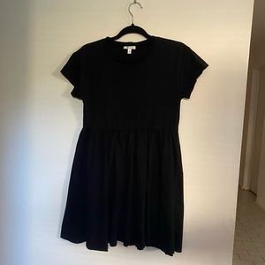 Size Small black dress brand is Abound